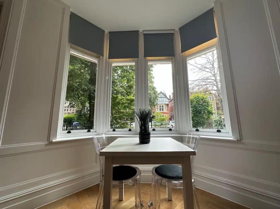 Superior Stay, Sophia Gardens, City Centre And Stadium Sleeps 4 카디프 외부 사진