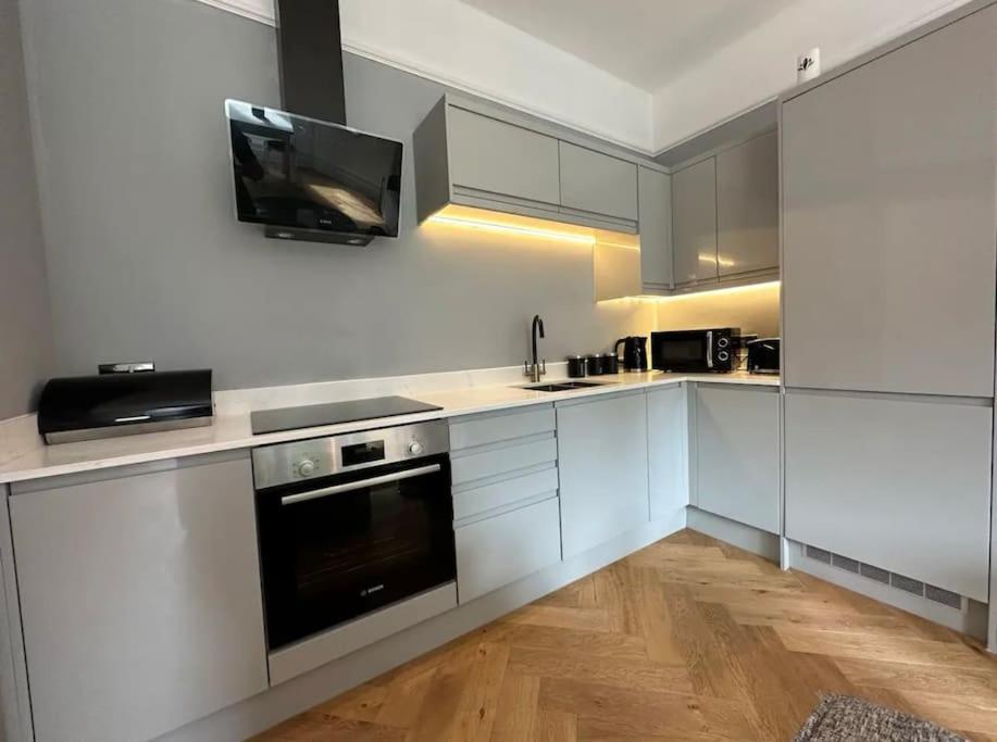 Superior Stay, Sophia Gardens, City Centre And Stadium Sleeps 4 카디프 외부 사진